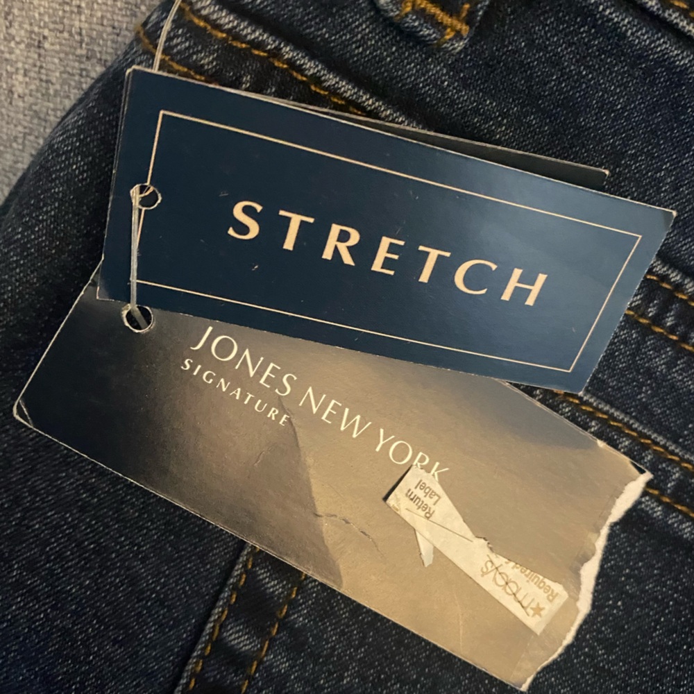 Jones New York Signature Dark Wash High-Rise Straight-Leg Jeans Classic 12 - Picture 5 of 8